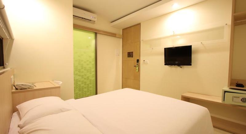 J Hotel Kuta Kuta Lombok Kültér fotó