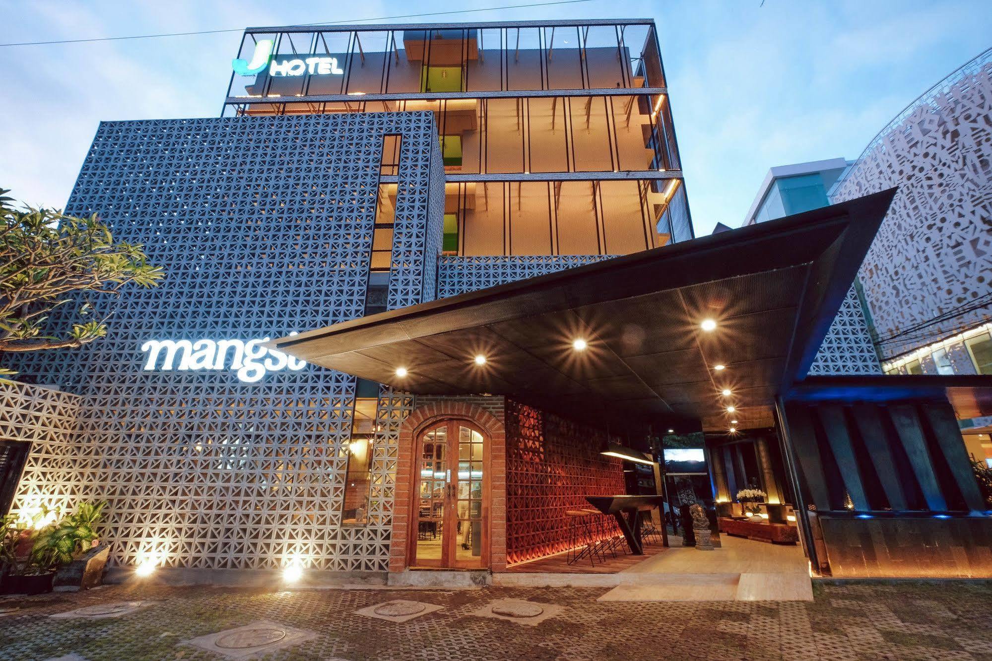 J Hotel Kuta Kuta Lombok Kültér fotó