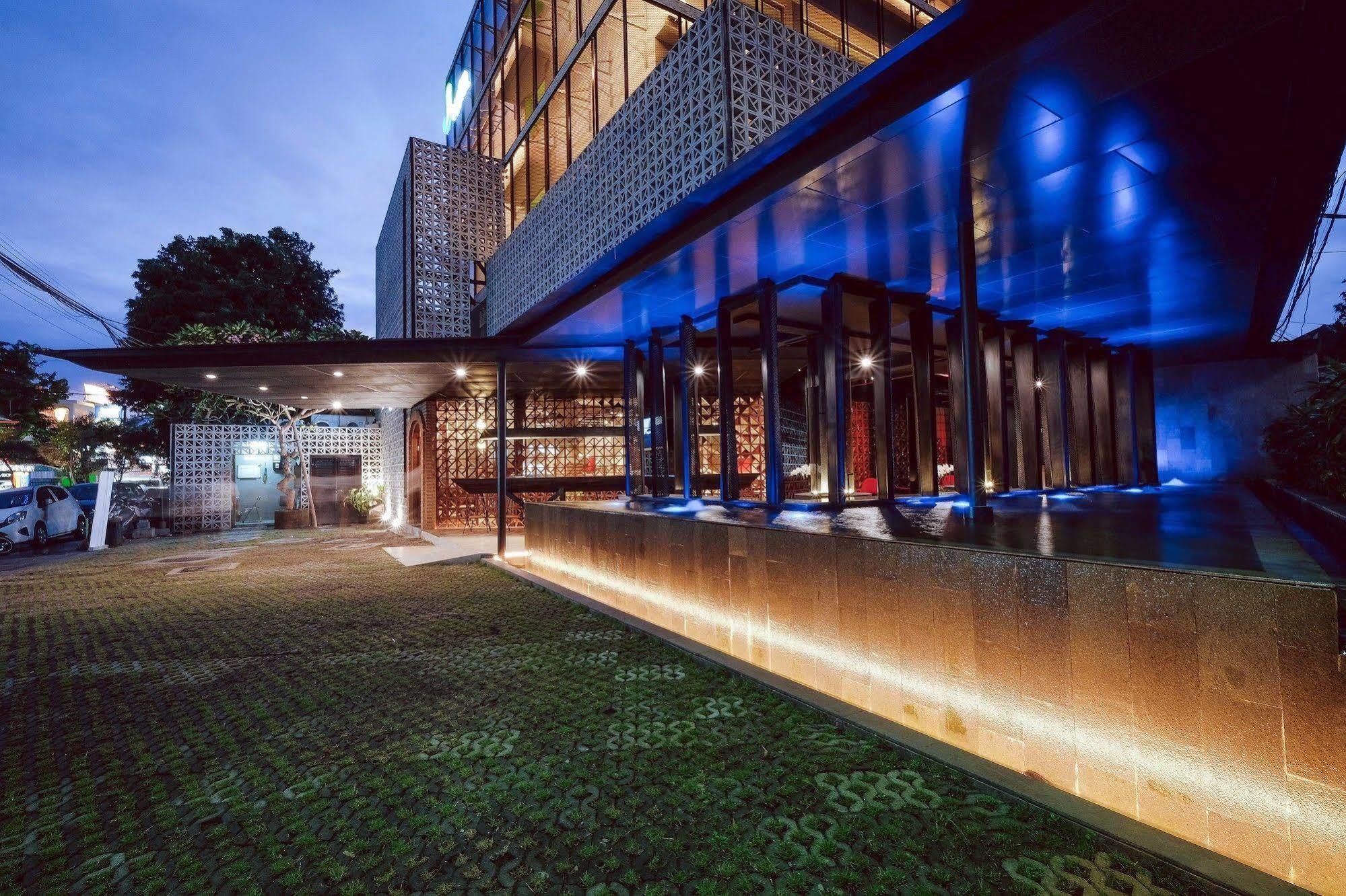 J Hotel Kuta Kuta Lombok Kültér fotó